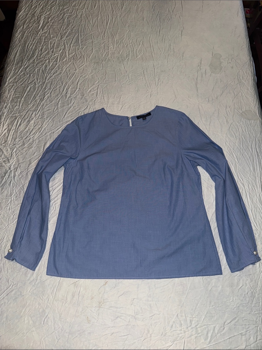 Banana Republic Light Blue 100% Cotton Pearl Cuff Blouse Top Medium